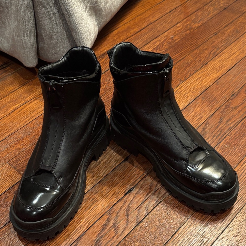 Aquatalia Sleek Black Ankle Booties